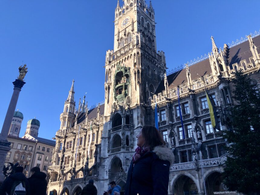 Tour Guide Sonja Irani in front of the New Town Hall in Munich